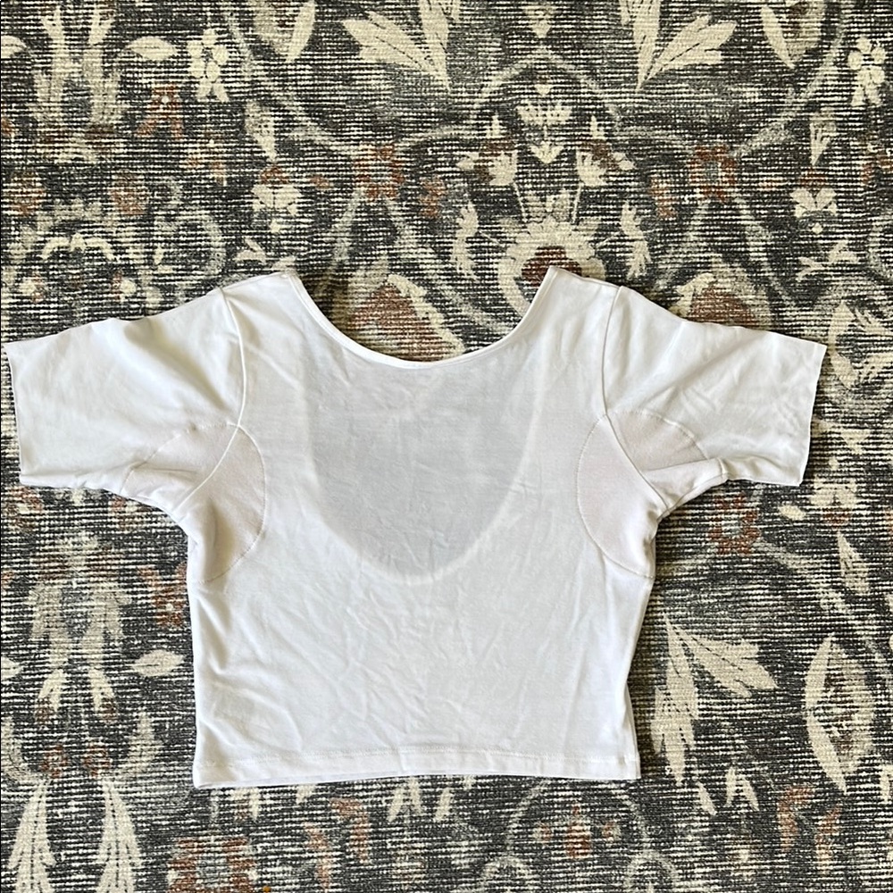 Numi White Cropped Undershirt